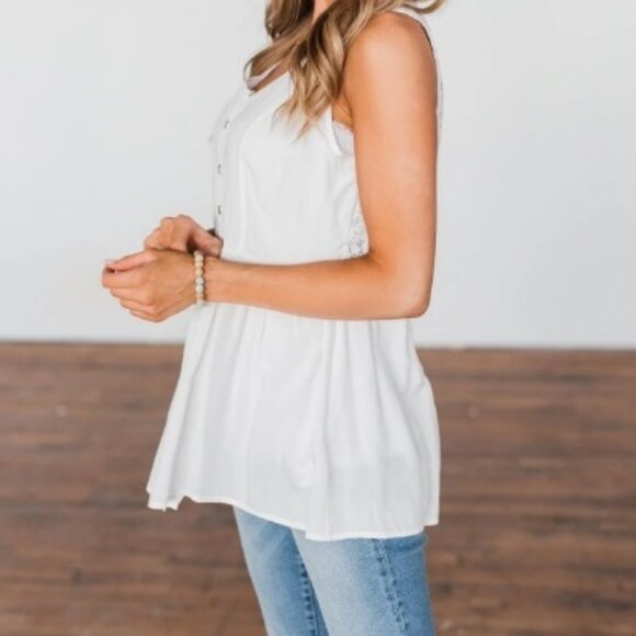 P.S. LOVE White (or Off-White) Lace Sleeveless Button Down Tank Top Small - Picture 6 of 15